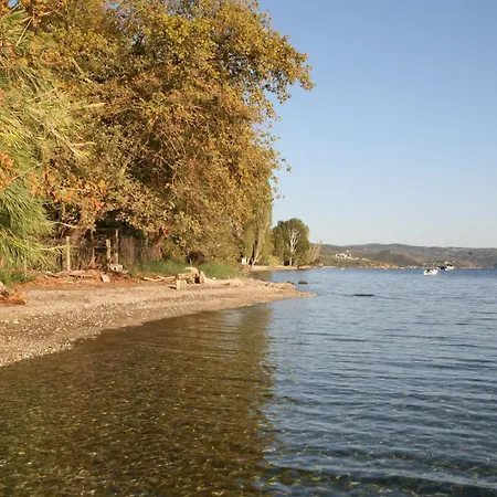 アパート ξενωνας νιμπη コロピ