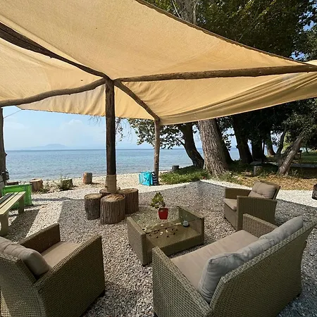 ξενωνας νιμπη アパート コロピ